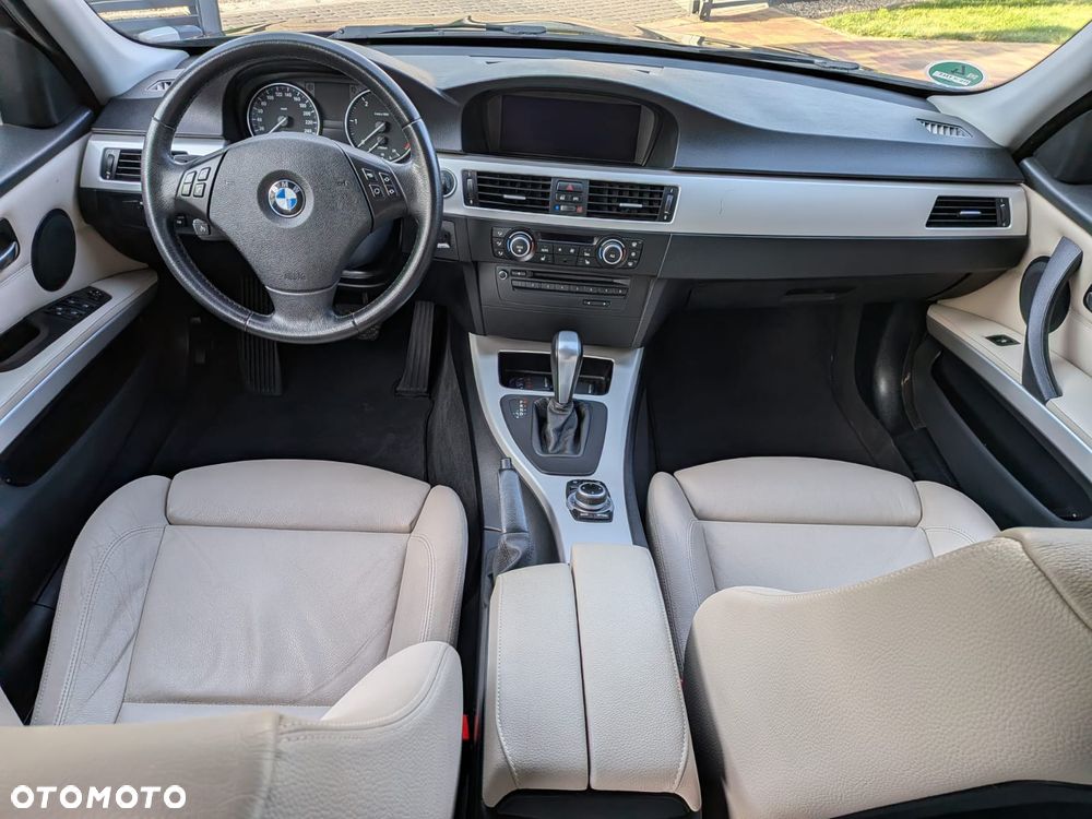 BMW Seria 3 320d DPF - 11