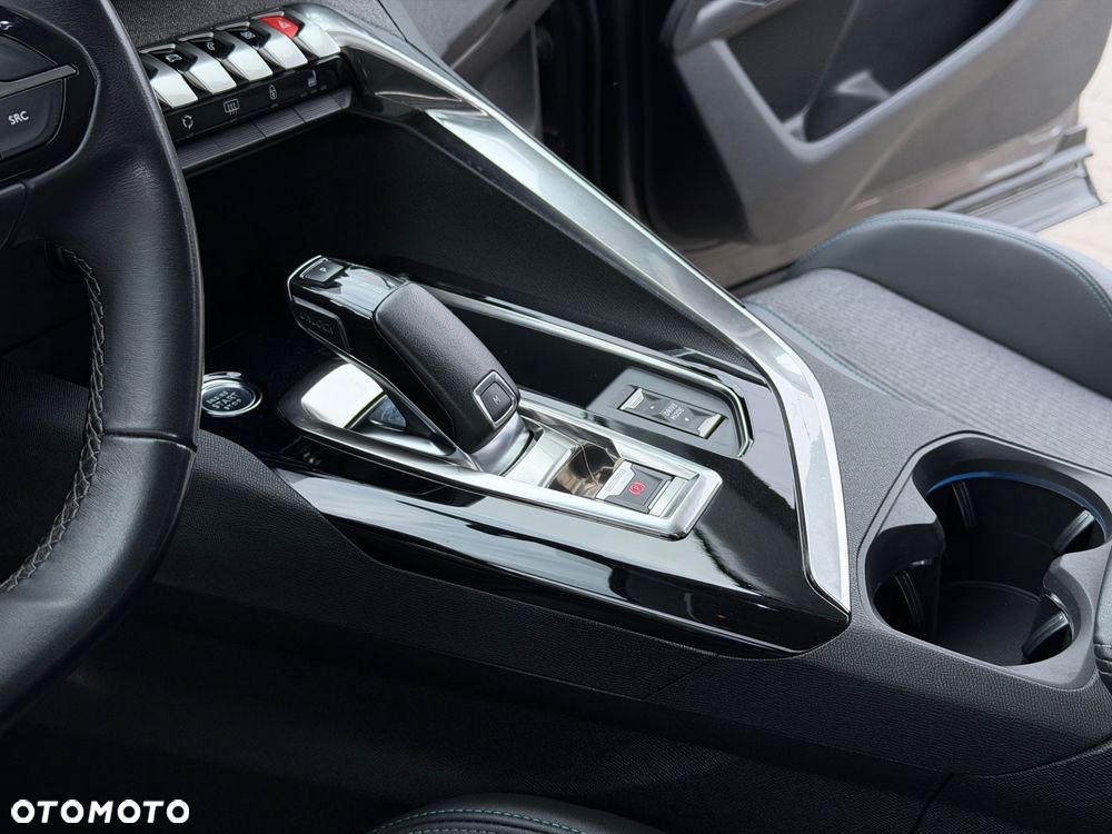 Peugeot 3008 BlueHDi 130 Stop & Start EAT8 Allure - 24
