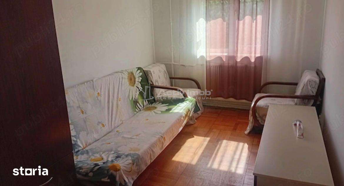 3 cam - zona Piata Mica — fotografia 1