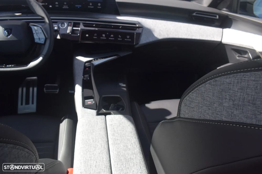 Peugeot 3008 Hybrid 145 e-DSC6 GT - 43