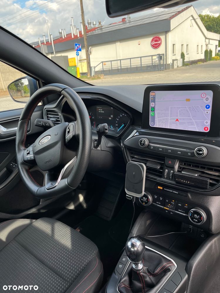 Ford Focus 1.0 EcoBoost ST-Line - 11