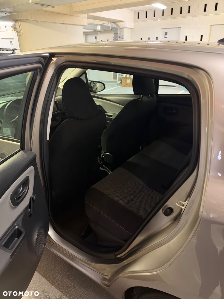 Toyota Yaris 2014 photo 5