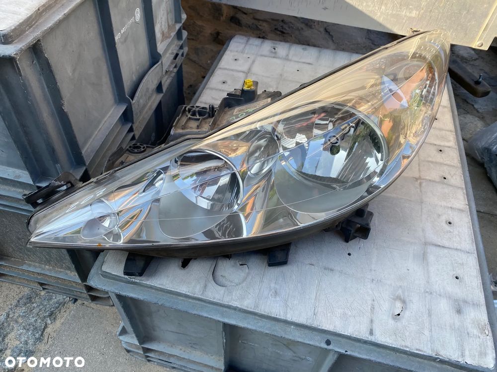 lampy peugeot 207 207 CC komplet całe - 2