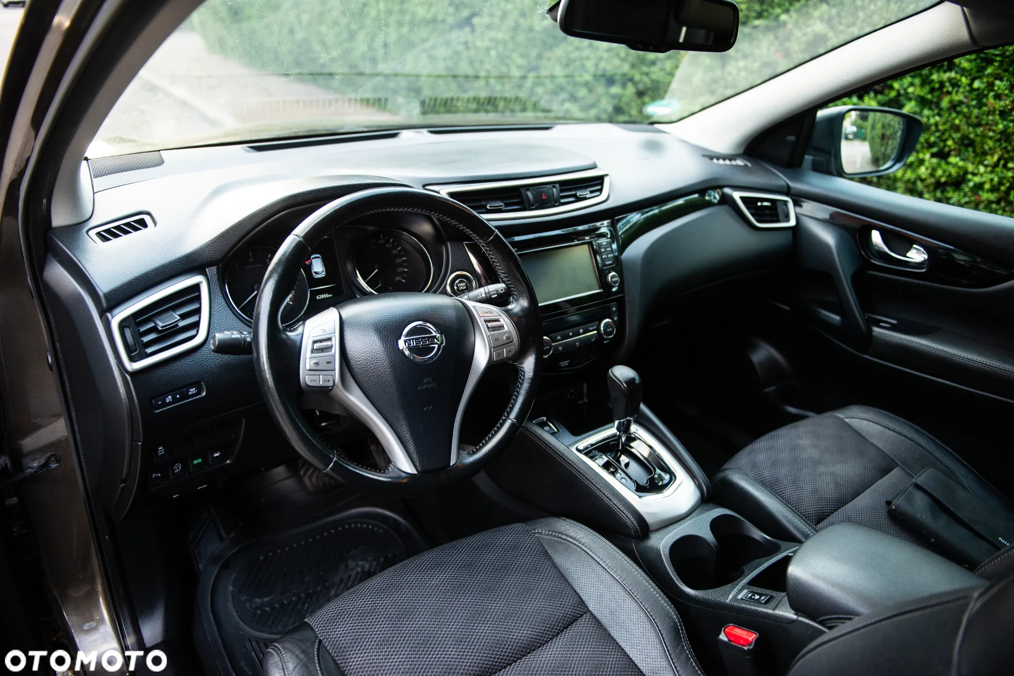 Nissan Qashqai 1.2 DIG-T Xtronic N-Connecta - 19