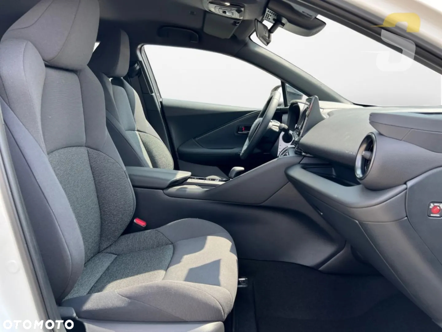 Toyota C-HR 1.8 Hybrid Comfort - 12