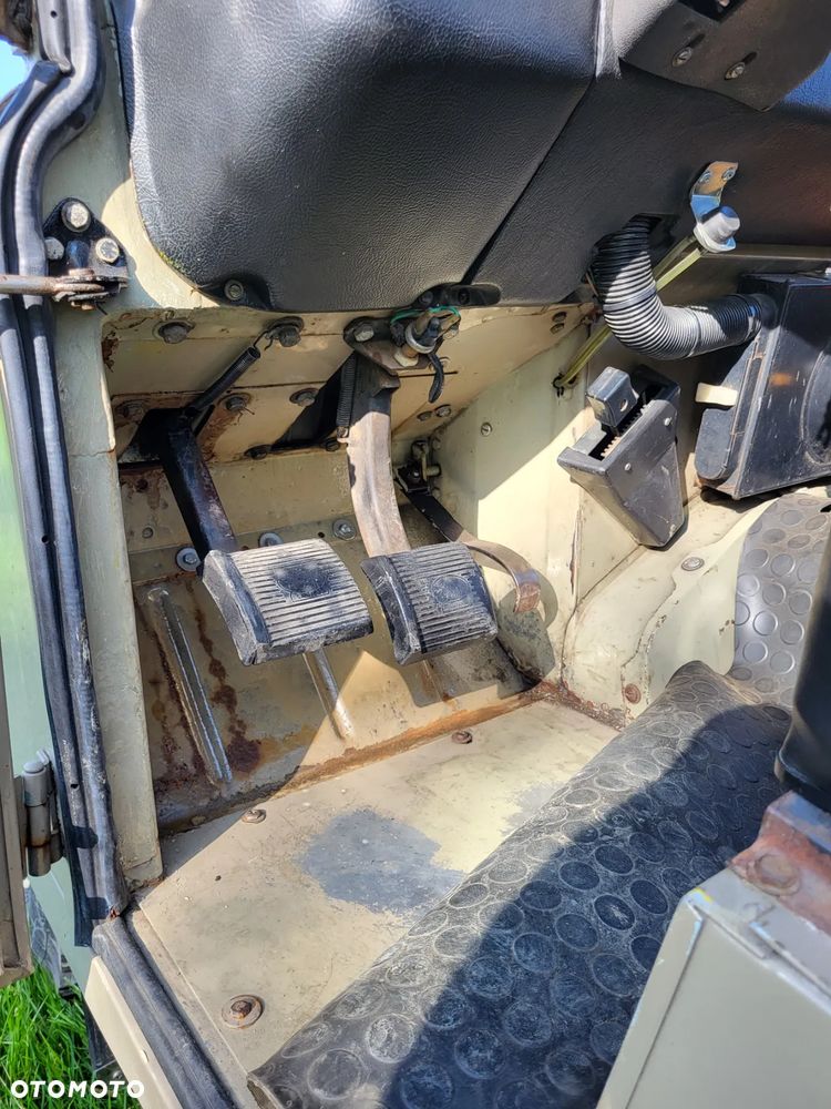 Land Rover Inny - 8
