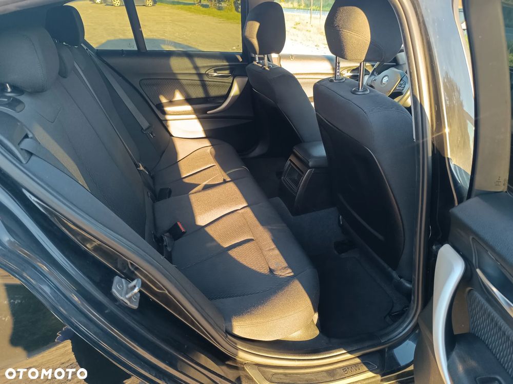 BMW Seria 1 116i - 15