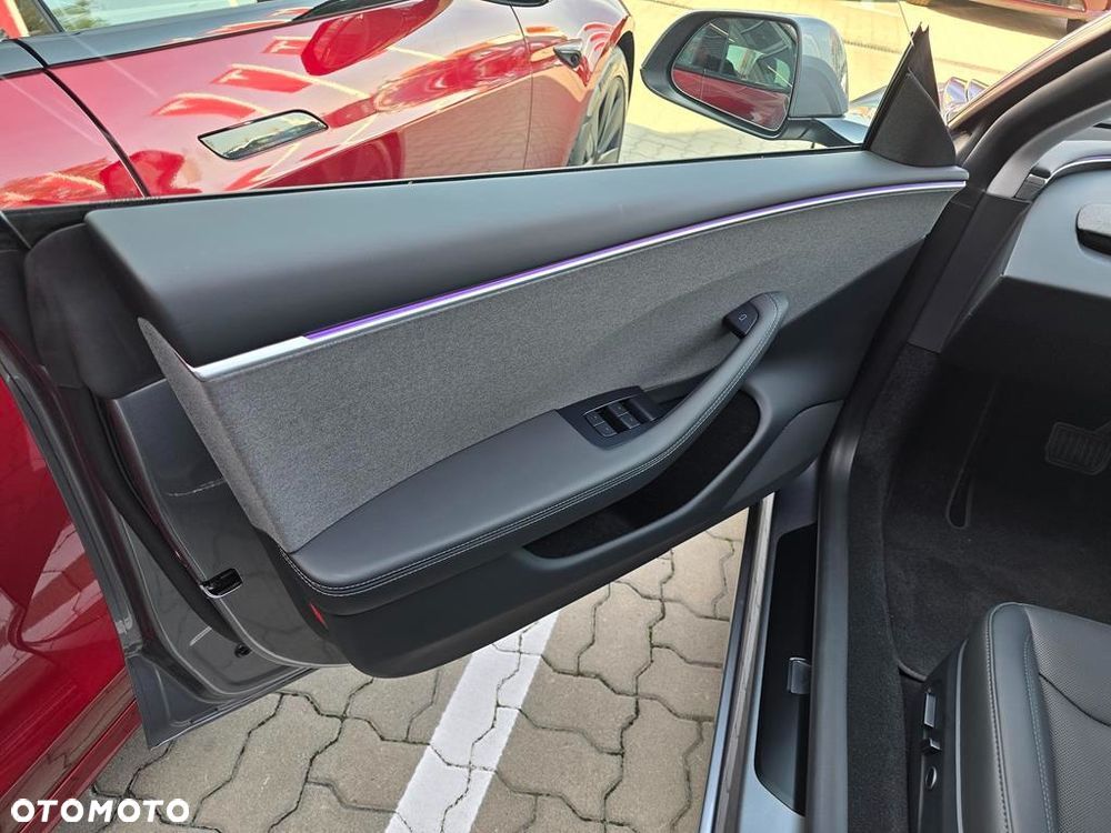 Tesla Model 3 RWD Premium - 11