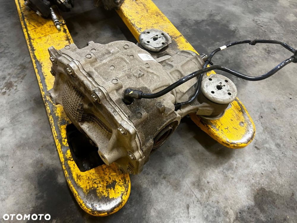 MOST DYFER DYFERENCJAŁ TYŁ 8.8/3.73 FORD EXPLORER MK6 3.3 V6 FHEF HYBRID - 2