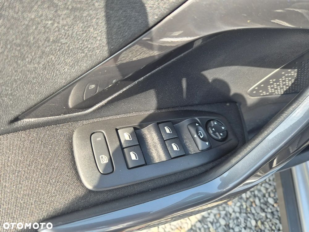 Peugeot 2008 PureTech 130 Stop&Start Crossway - 10