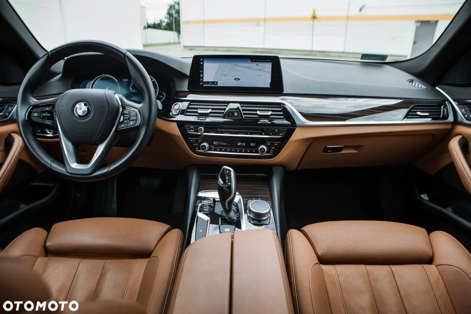 BMW Seria 5 530d xDrive - 7