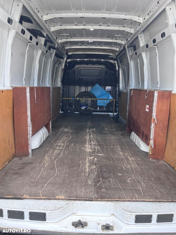 Renault Master - 10