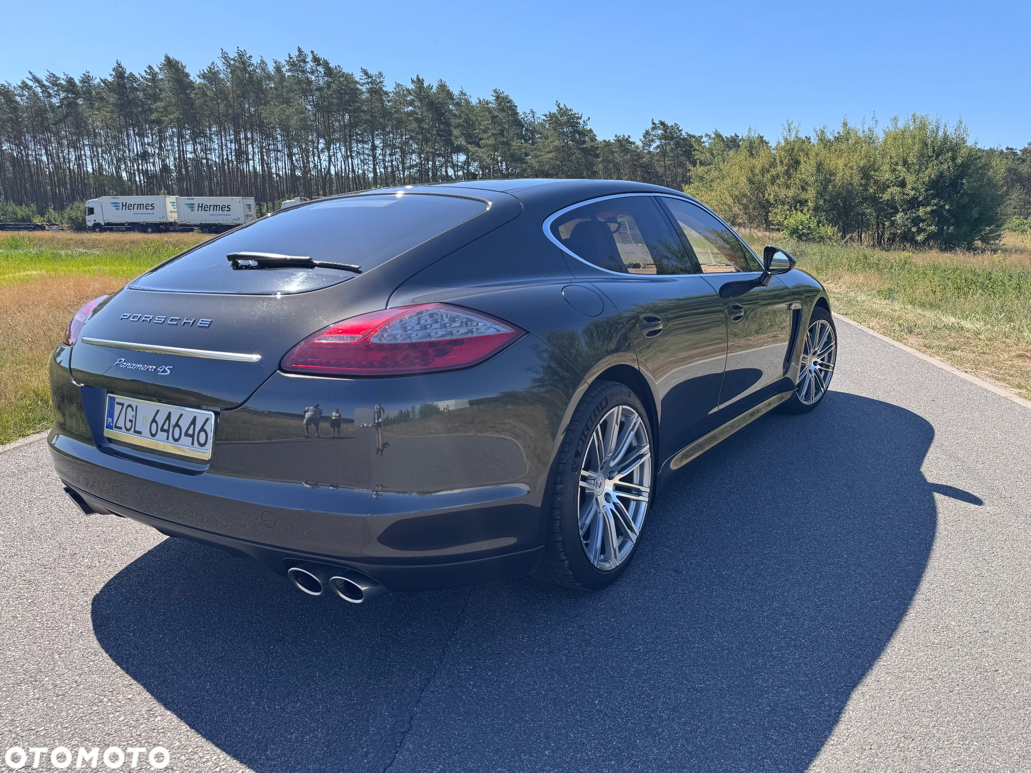 Porsche Panamera 4S - 9