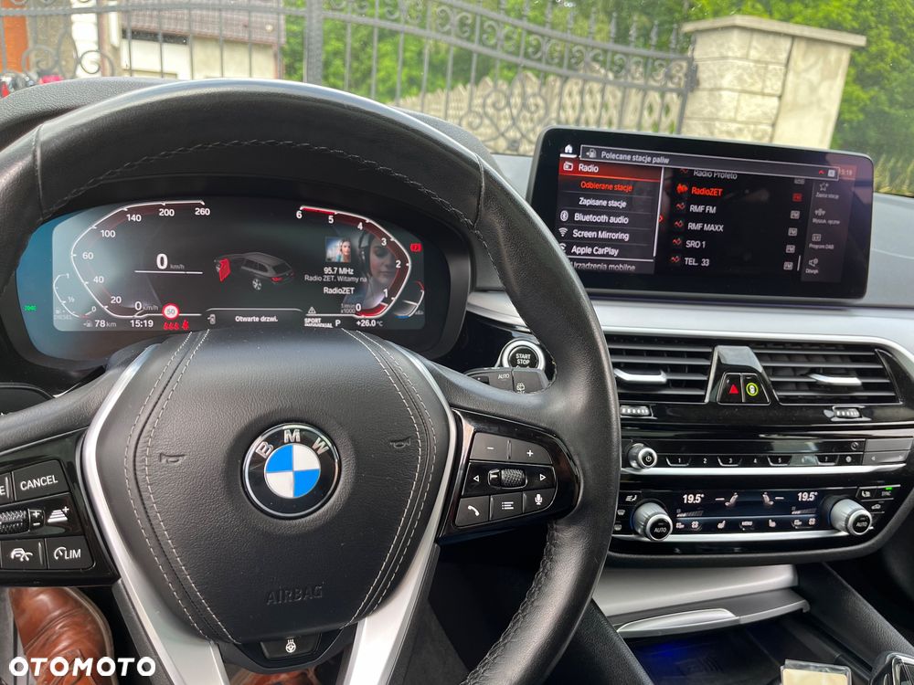 BMW Seria 5 520d - 22