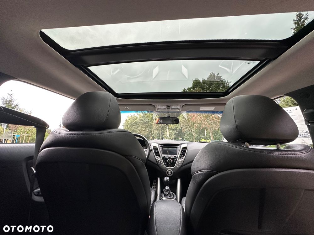 Hyundai Veloster 1.6 GDI Premium - 24