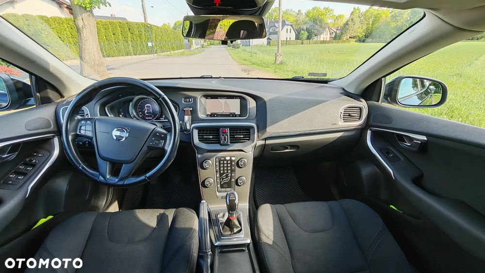 Volvo V40 D4 Drive-E Momentum - 5