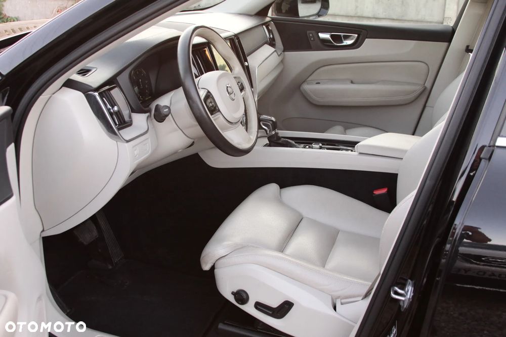 Volvo XC 60 D4 Geartronic Inscription - 18