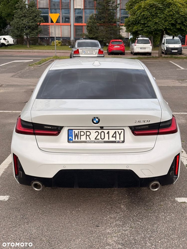 BMW Seria 3 320i M Sport - 4