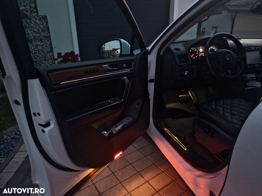 Volkswagen Touareg 3.0 V6 TDI SCR Blue Motion DPF Automatik Terrain Tech Executive Edition - 12