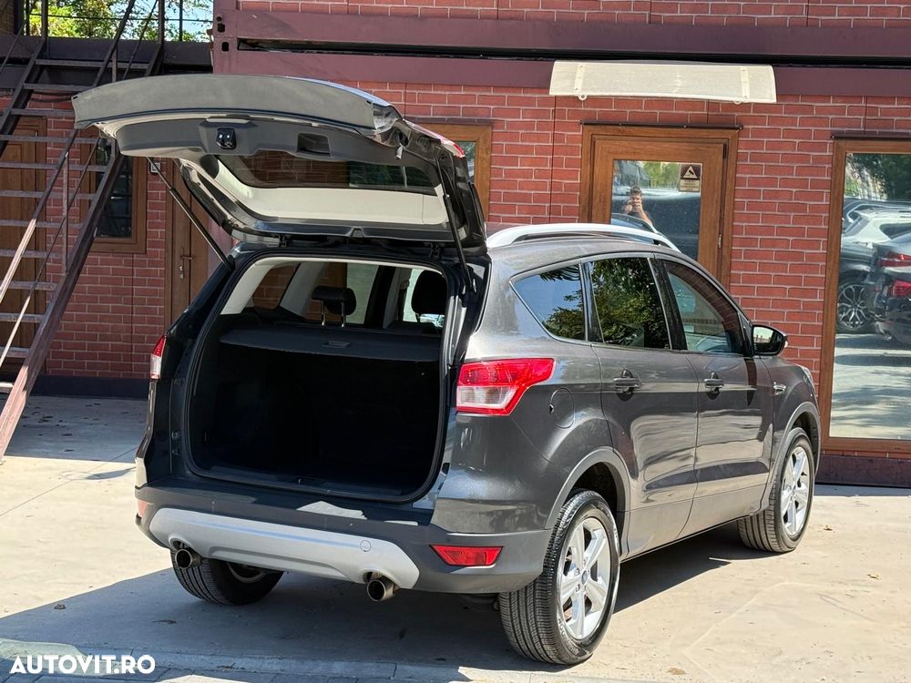 Ford Kuga - 30