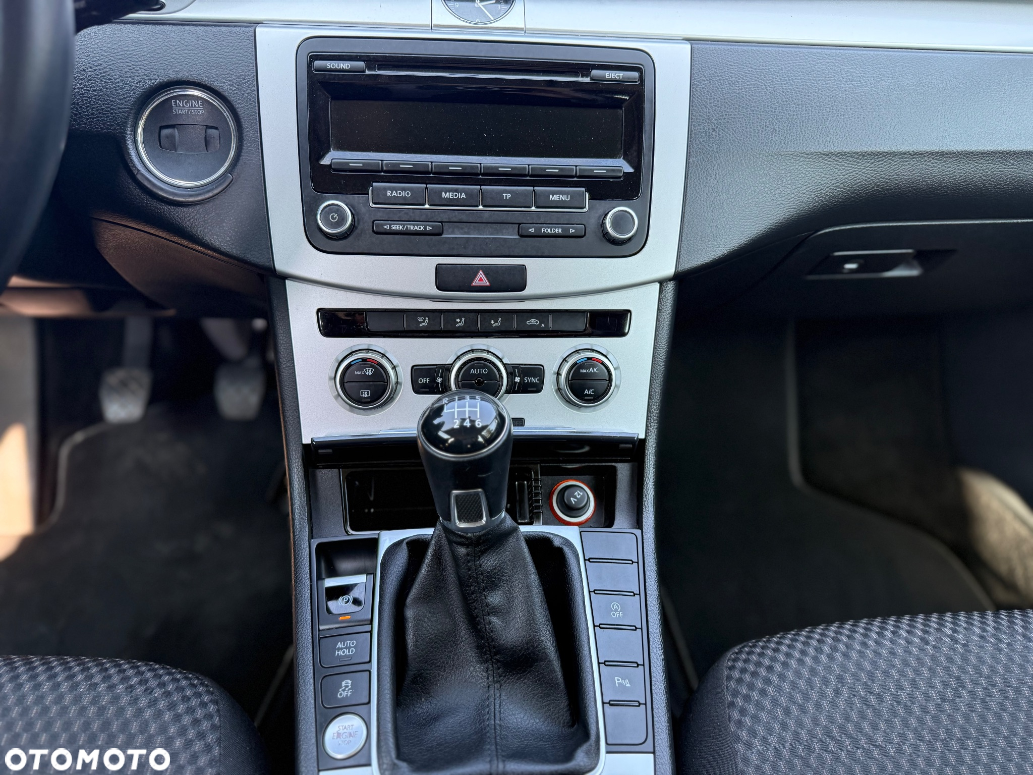 Volkswagen Passat Variant 1.6 TDI BlueMotion - 13