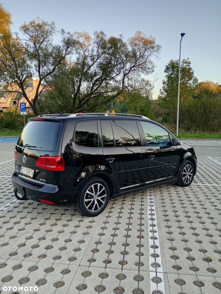 Volkswagen Touran - 2