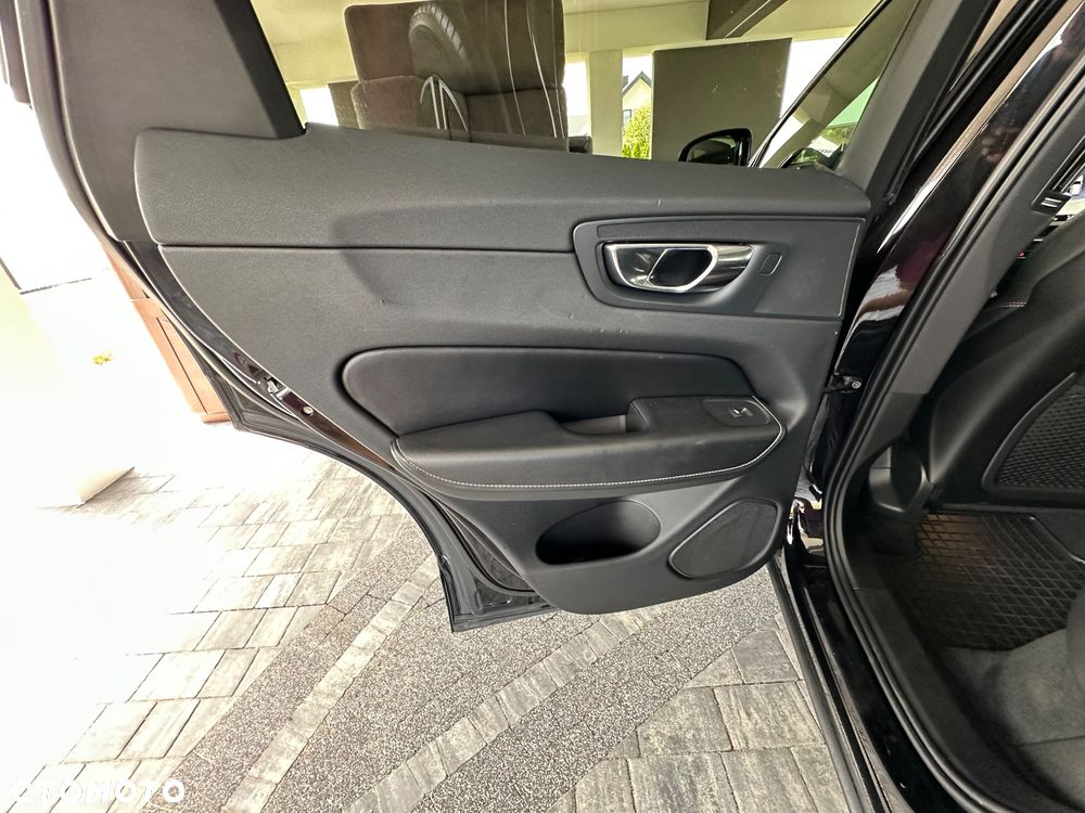 Volvo XC 60 D4 SCR AWD Inscription - 18