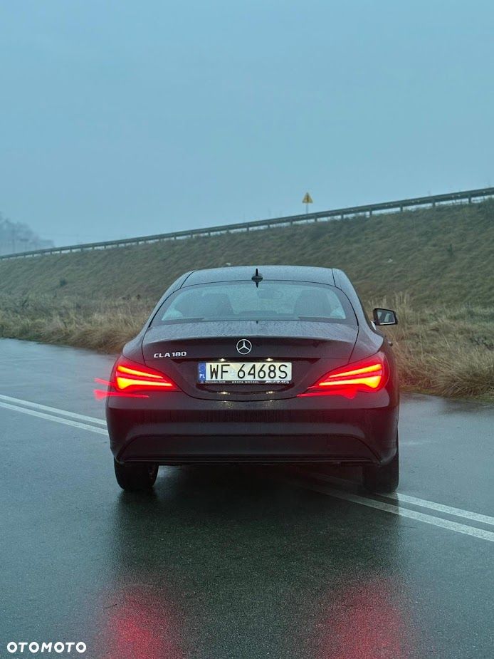 Mercedes-Benz CLA 180 7G-DCT - 15