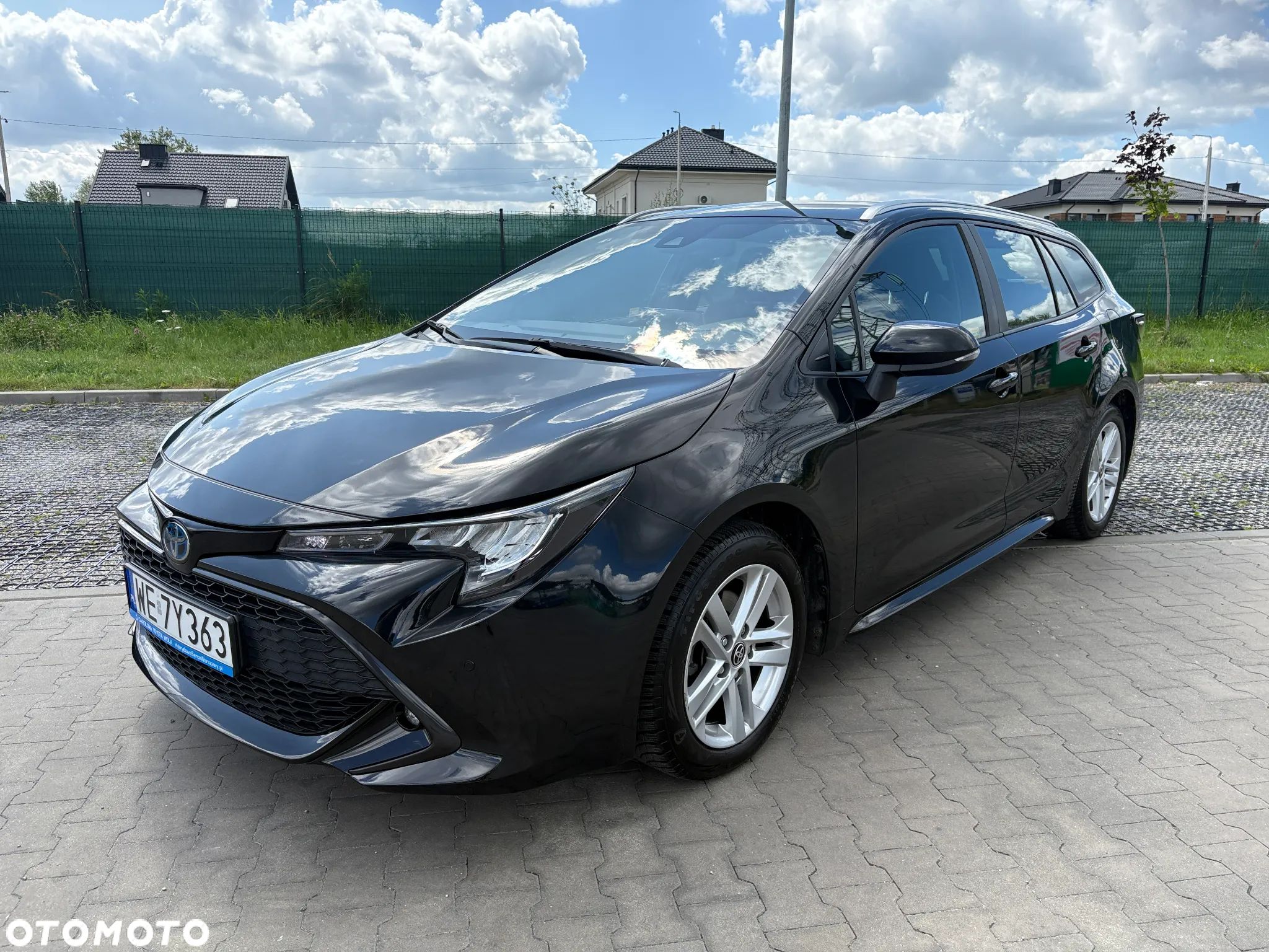 Toyota Corolla 1.8 Hybrid Comfort - 1