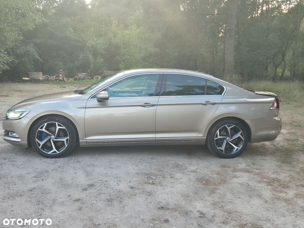 Volkswagen Passat 2.0 TDI (BlueMotion Technology) Highline - 3