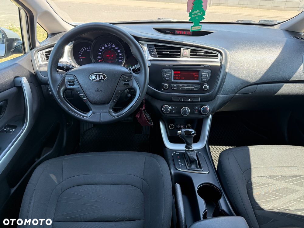 Kia Ceed - 6