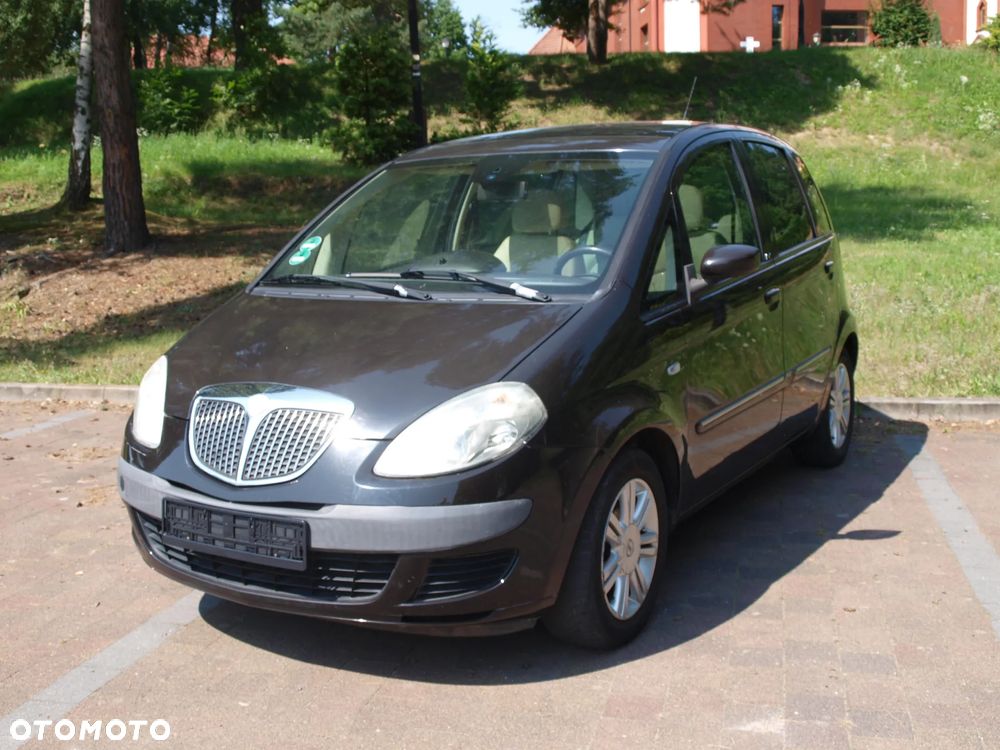 Lancia Musa 1.4 16v Automatik Platinum - 2