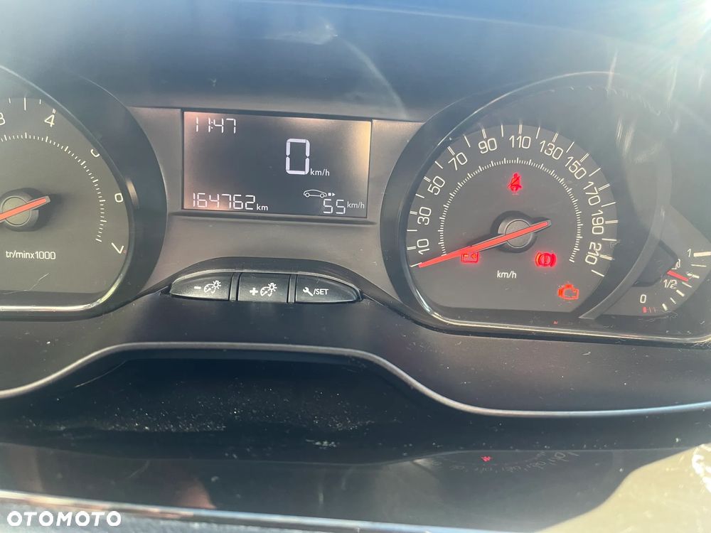 Peugeot 208 1.0 VTi Access - 29