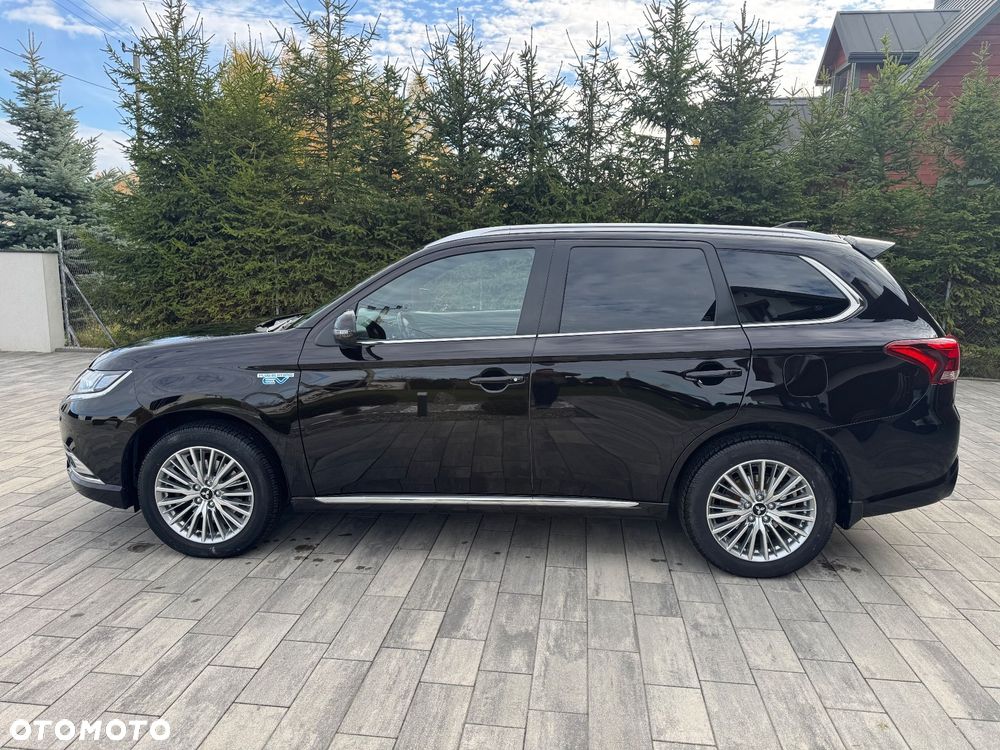 Mitsubishi Outlander 2.4 4WD Diamant+ - 5