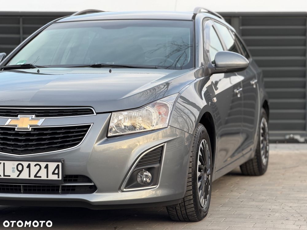 Chevrolet Cruze 1.6 LT+ - 24