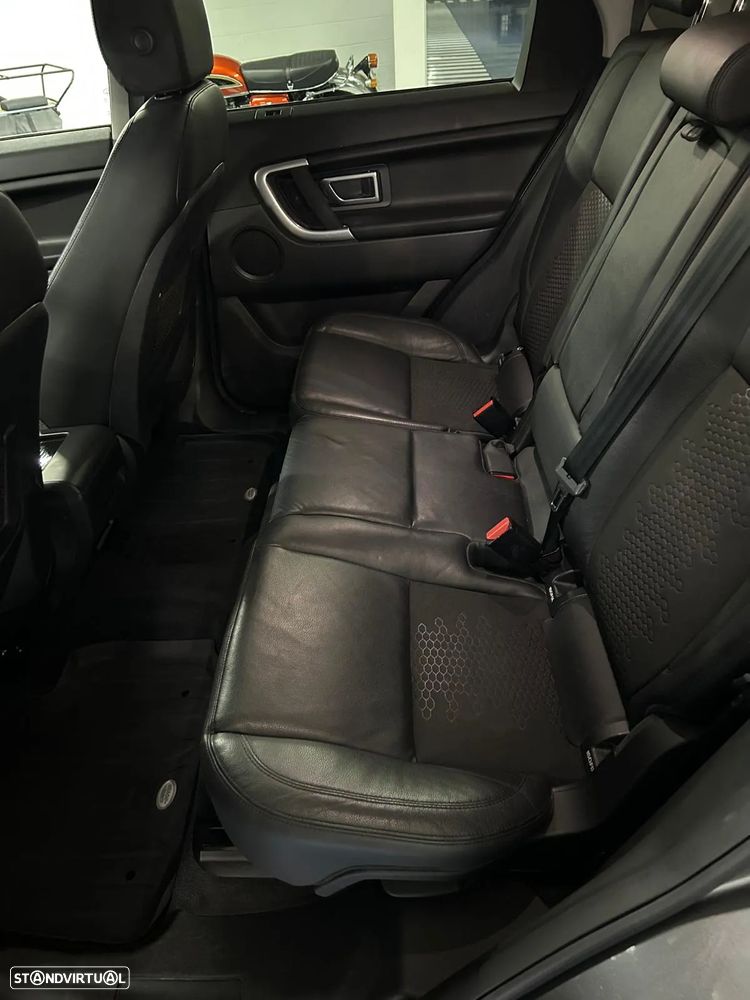 Land Rover Discovery Sport 2.0 eD4 HSE - 13