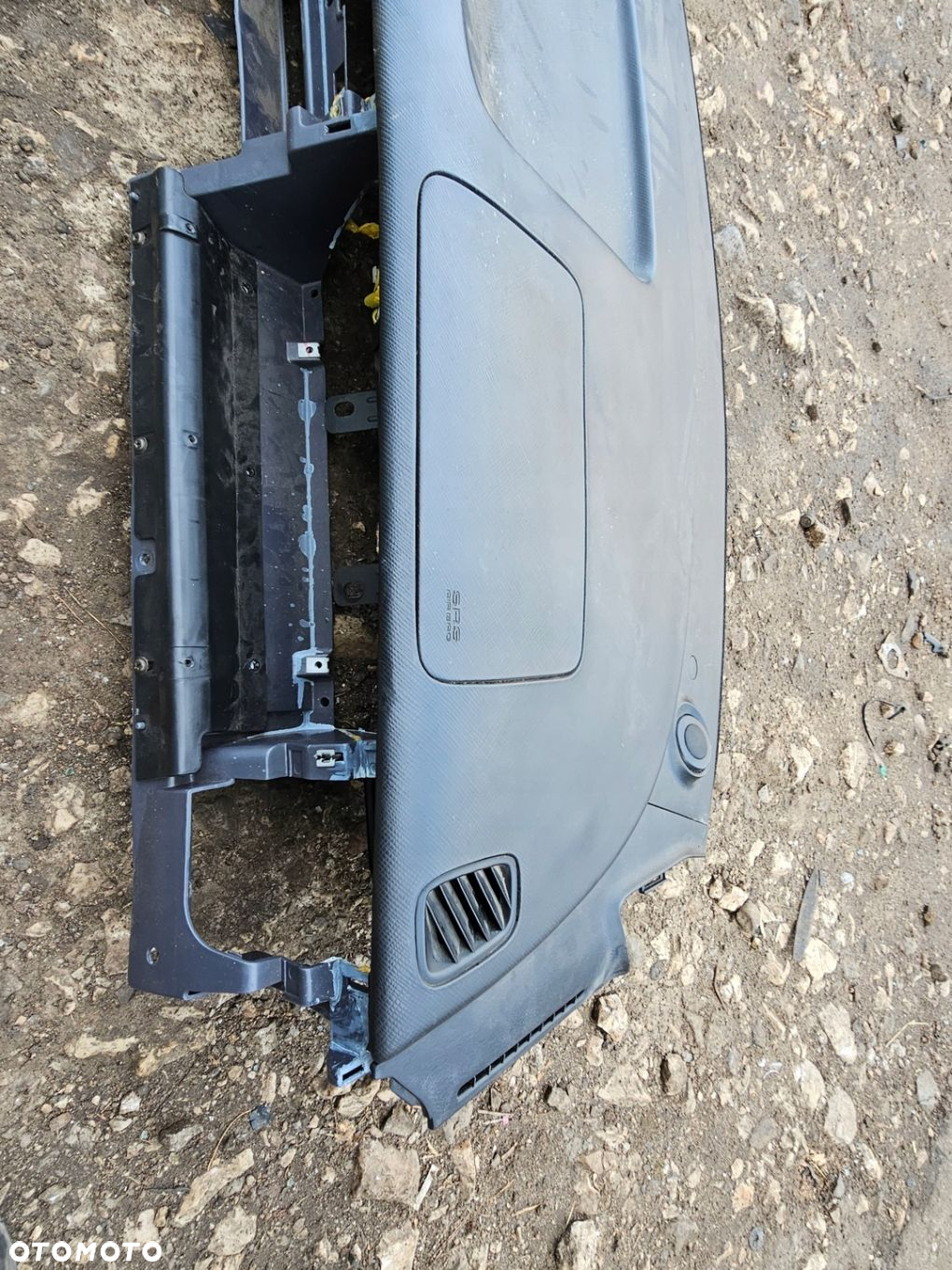 DESKA ROZDZIELCZA KONSOLA KOKPIT HYUNDAI TRAJET 06 EU 973503A000 - 8