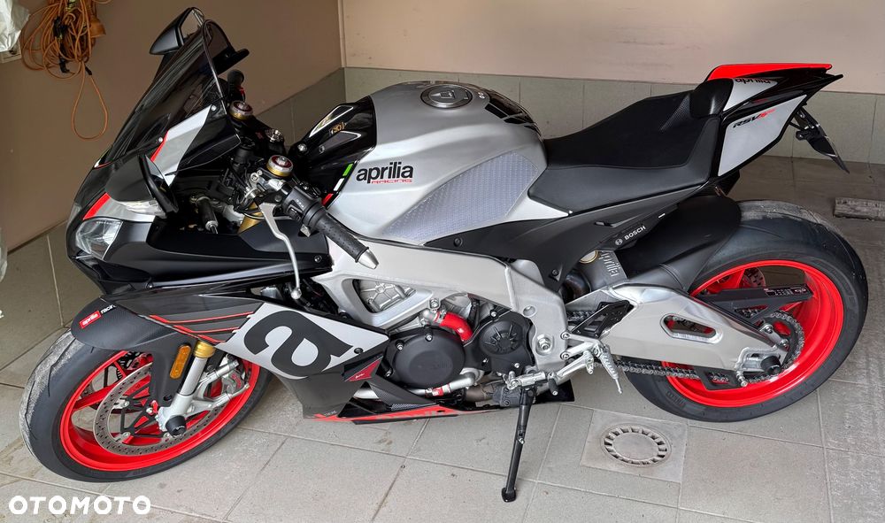 Aprilia RSV - 19