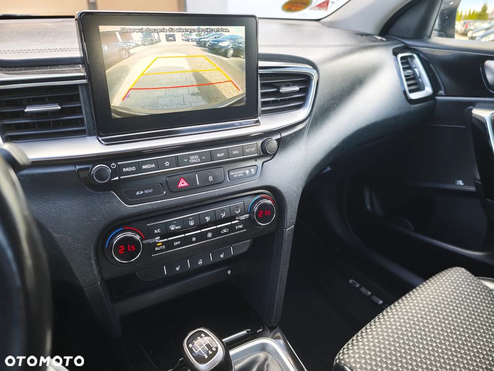 Kia Ceed 1.4 T-GDI OPF Platinum Edition - 34