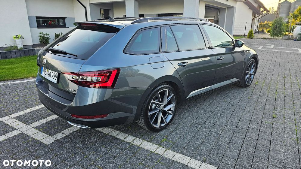 Skoda Superb 2.0 TDI DSG Sportline - 5