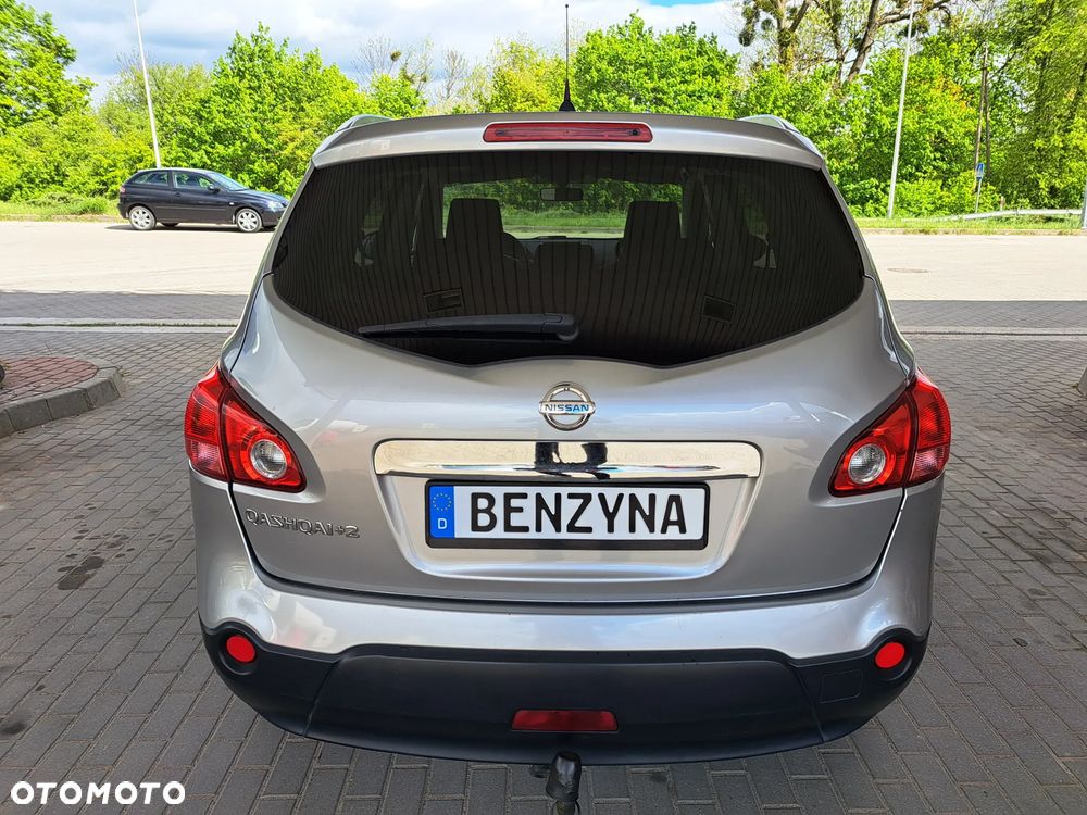 Nissan Qashqai+2 - 10