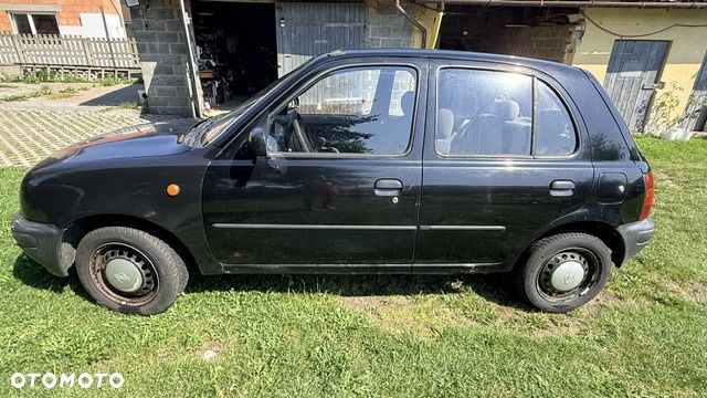 Nissan Micra 1.0 L - 2