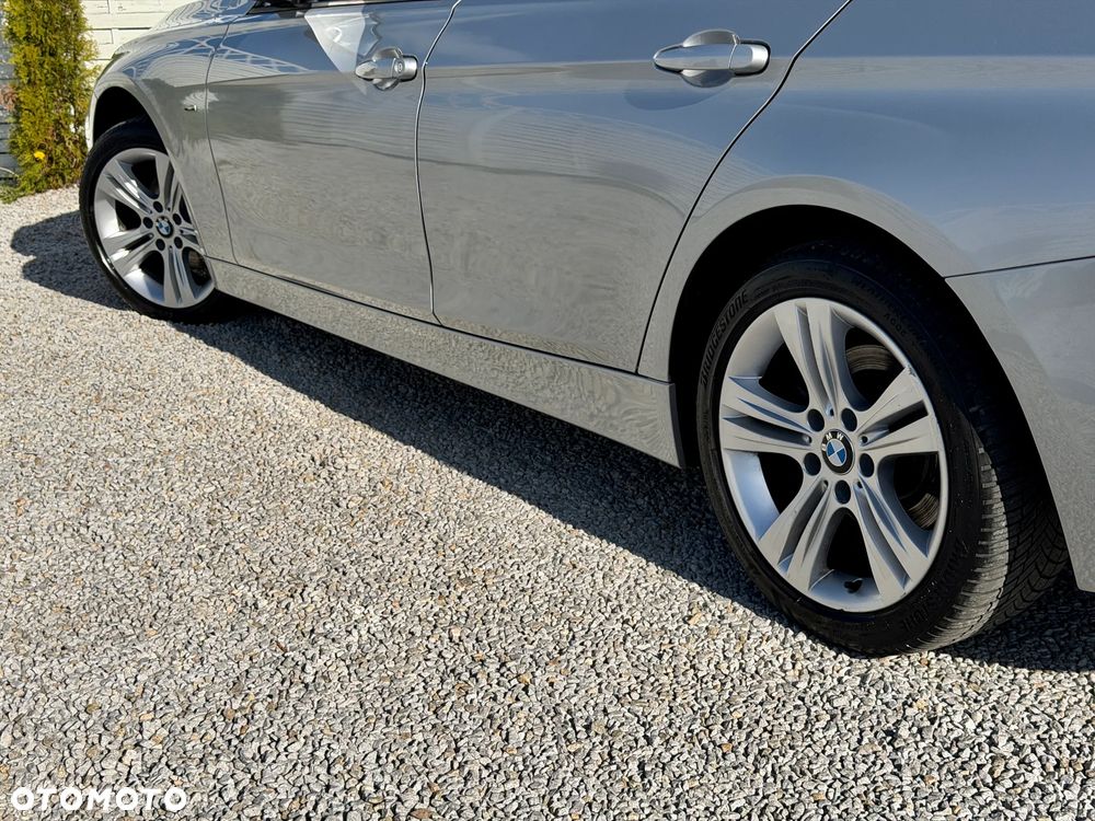 BMW Seria 3 316d Sport Line - 21