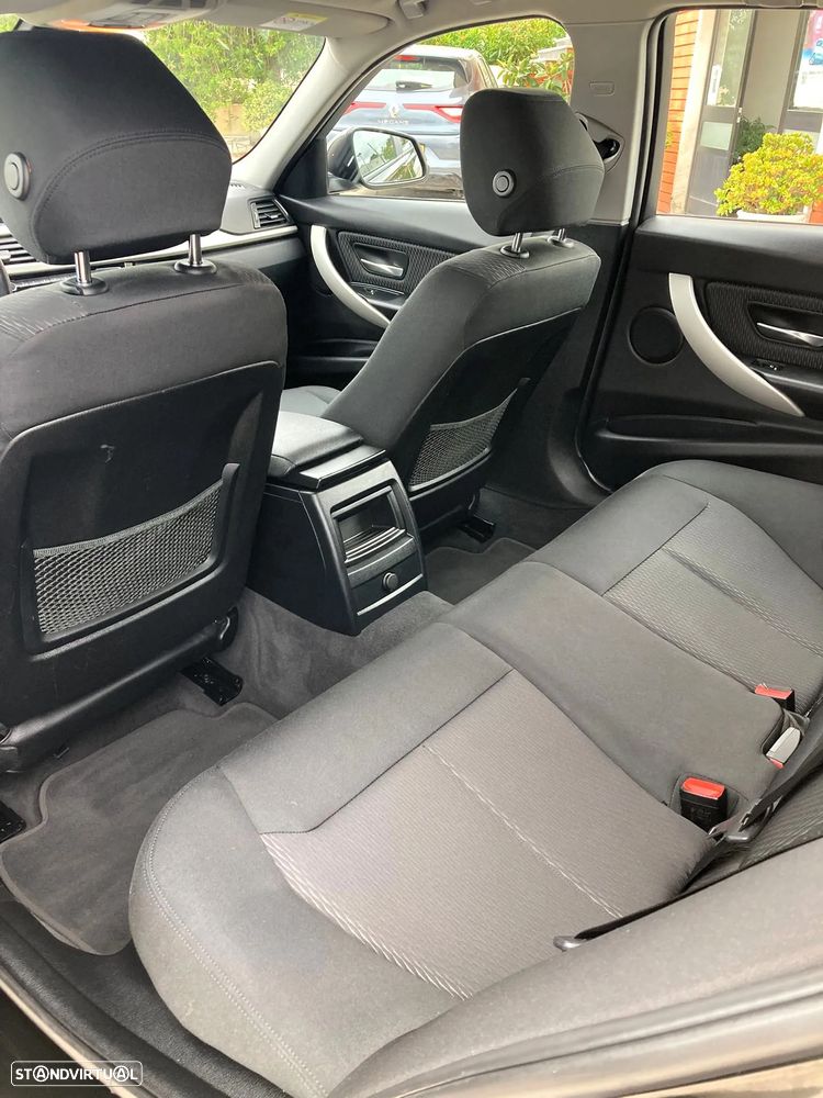 BMW 318 d Touring Advantage Auto - 16