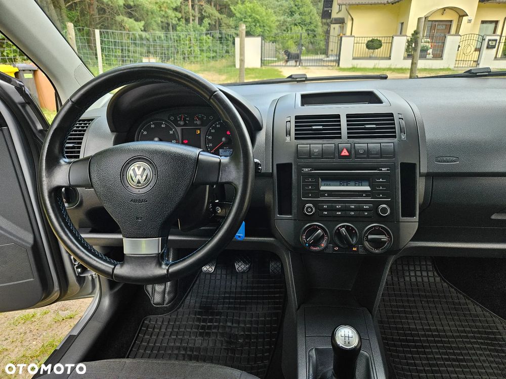 Volkswagen Polo 1.4 Tour - 27