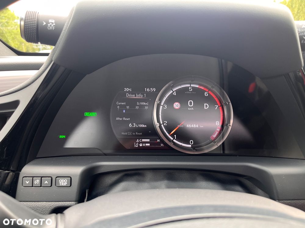 Lexus ES 300h F Sport - 24