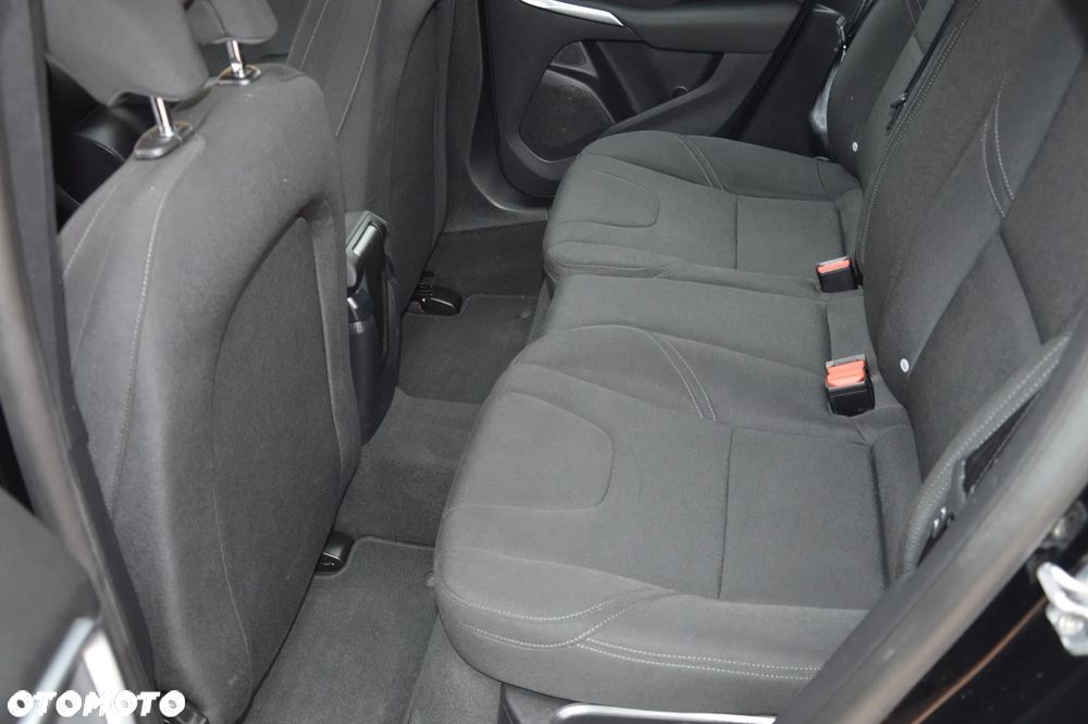 Volvo V40 T3 Drive-E Dynamic Edition - 4