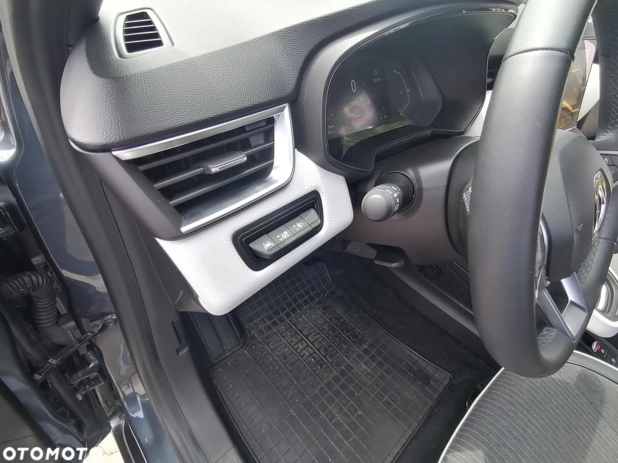 Renault Clio TCe 90 TECHNO - 21