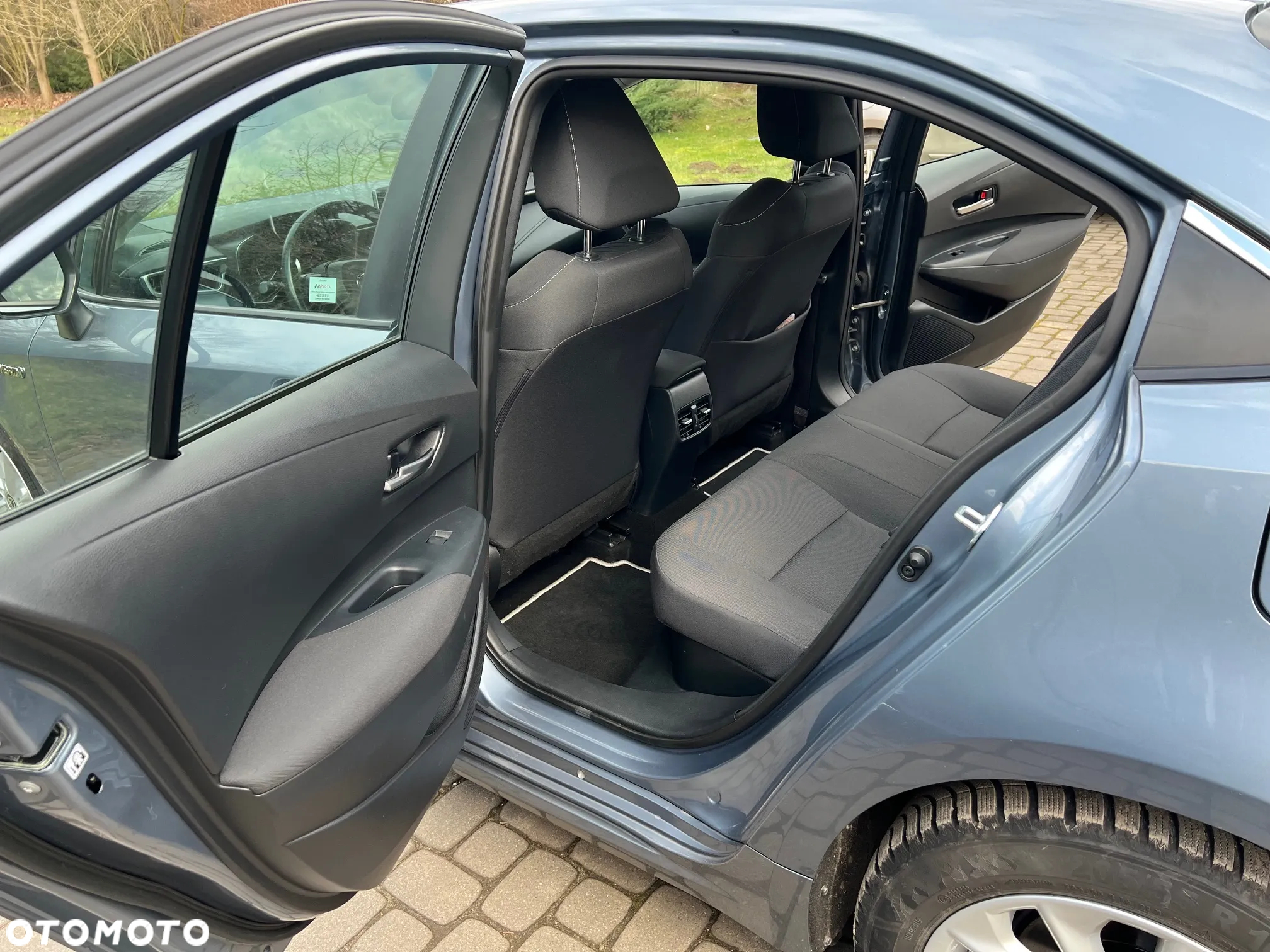Toyota Corolla 1.8 Hybrid Comfort - 27