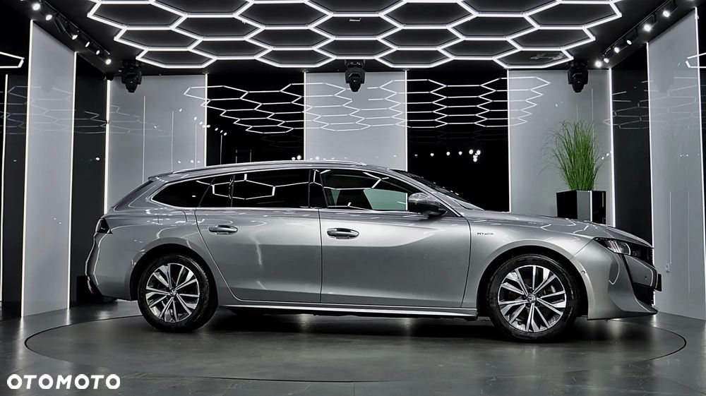 Peugeot 508 1.6 PureTech First Edition S&S EAT8 - 8